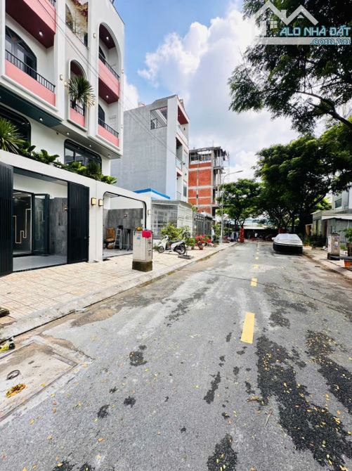 Bán gấp nhà 5 tầng, DT 72m2, đường Võ Thị Thừa, An Phú Đông, Quận 12, giá 7,35 tỷ - 17