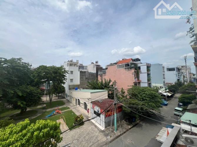 NGAY MẶT TIỀN CÔNG VIÊN - THÔNG 1 TRỤC ĐƯỜNG SỐ 28 - PHƯỜNG 6 - QUẬN GÒ VẤP - 18