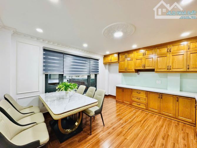 🏠Nhà Hẻm Xe Hơi💎 Phạm Văn Đồng💎4,6mx12m 5 Lầu-3PN 4WC💎Có Thang Máy💵9,7 Tỷ - 18