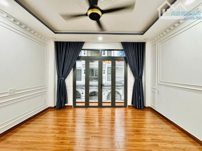 🏠Nhà Hẻm Xe Hơi💎 Phạm Văn Đồng💎4,6mx12m 5 Lầu-3PN 4WC💎Có Thang Máy💵9,7 Tỷ - 20
