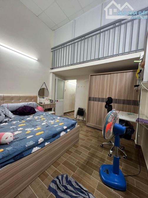 Bán gấp nhà TT Tân Bình, còn mới 33m2 x 3 tầng - gần hẻm xe hơi - hơn 3 tỷ - 2