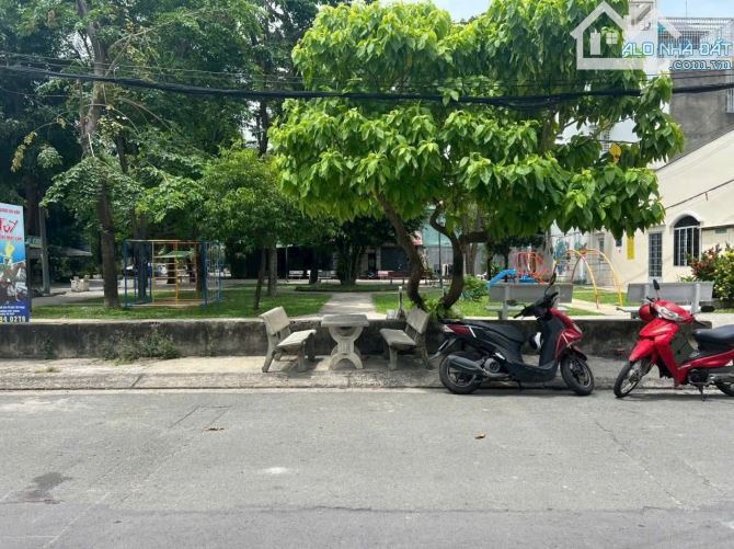 NGAY MẶT TIỀN CÔNG VIÊN - THÔNG 1 TRỤC ĐƯỜNG SỐ 28 - PHƯỜNG 6 - QUẬN GÒ VẤP - 2
