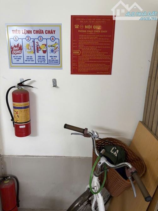 Bán căn hộ dòng tiền 60m 4 tầng dân xây - 2