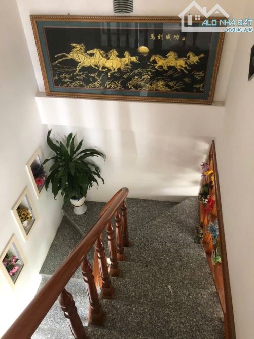 Nhà mặt tiền Bùi Huy Bích dt 150m2 ngang 7,5m đường 13m cách biển 400m - 2