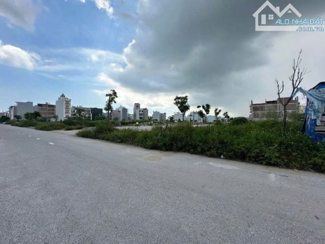 LÔ ĐẤT MẶT ĐƯỜNG RỘNG 30m khu TĐC Hồ Sen quận Lê Chân - 2