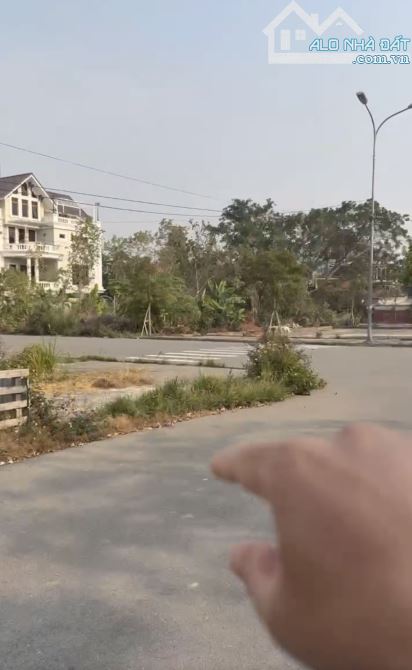 BÁN LÔ GÓC ĐẸP NHẤT KHU PHÚC LỘC HƯỚNG ĐÔNG NAM - 2