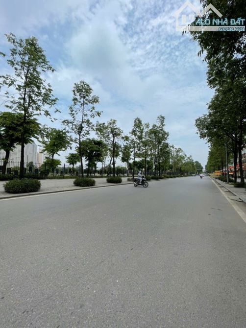 BÁN LIỀN KỀ ĐÔ NGHĨA, 2 MẶT ĐƯỜNG, DIỆN TÍCH 100M , GIÁ 20.5 TỶ. - 2