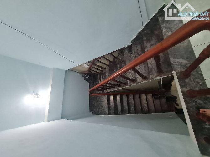 Bán nhà 3 tầng kiên cố đường 10m5 Nguyễn Hữu Dật tiện kinh doanh buôn bán giá cực tốt - 2