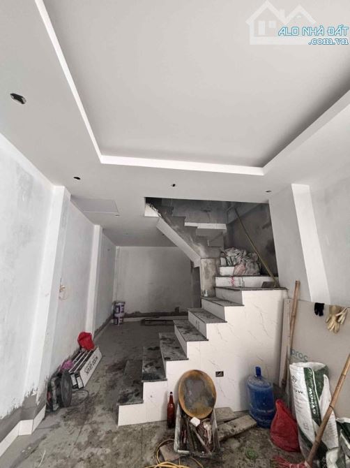 NHÀ ĐANG XÂY SẮP HOÀN THIỆN BẮC CẦU - CĂN NHÀ CÒN SÓT LẠI. - HIẾM,NGON,BỔ,RẺ. - DIỆN TÍCH: - 2