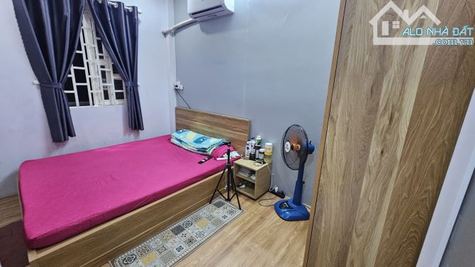 Siêu Phẩm Quận Tân Phú - 3 Tầng Ngang 4,2m- Full Nội Thất Giá 2,46 Tỷ TL . - 2