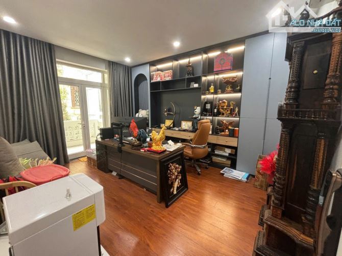 Cho thuê nhà Hoàng Văn Thái – Thanh Xuân DT 95m x 4 tầng, phân lô, ôtô đỗ giá 32tr/th - 2