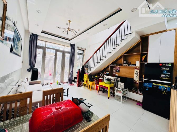 Bán nhà 3 tầng kiệt ô tô 5m Tôn Đản 1014/ô tô vô tới nhà - 2
