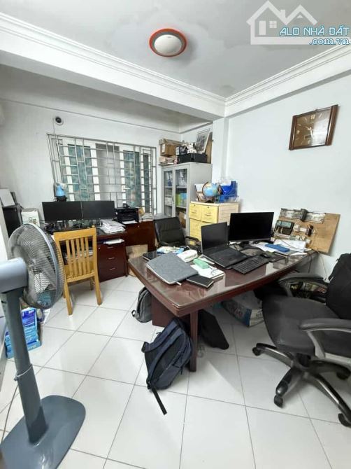 Bán nhà Nam Dư 45m2 x 4 tầng,4 phòng ngủ sổ đỏ riêng,giá 6.38 tỷ. - 2