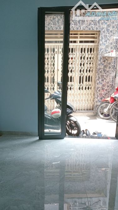 💥 Bán nhà mới, phường Khánh Hội, TTQ4 - gần 30m2 - 3 tầng - 3PN - Nhỉnh 3 tỷ 🚙 - 2