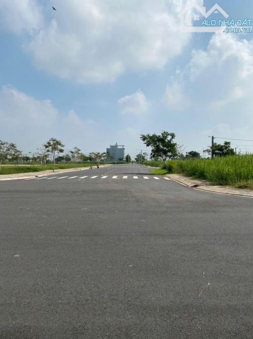 Bán đất đường số 10 khu Sài Gòn Village, 2 ty - 2
