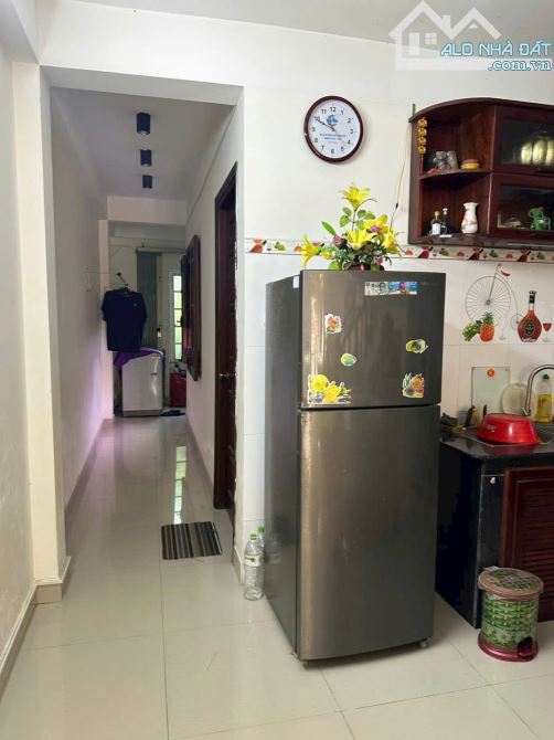 Bán nhà 3 tầng đường Đồng Trí, gần Tôn Đức Thắng & đại học Sư Phạm - 2