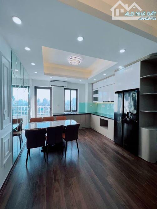 Bán chung cư 349 Vũ Tông Phan: 70m, 2 ngủ, 2wc nhỉnh 5 tỷ, ở sướng, chủ tặng nội thất, khu - 2