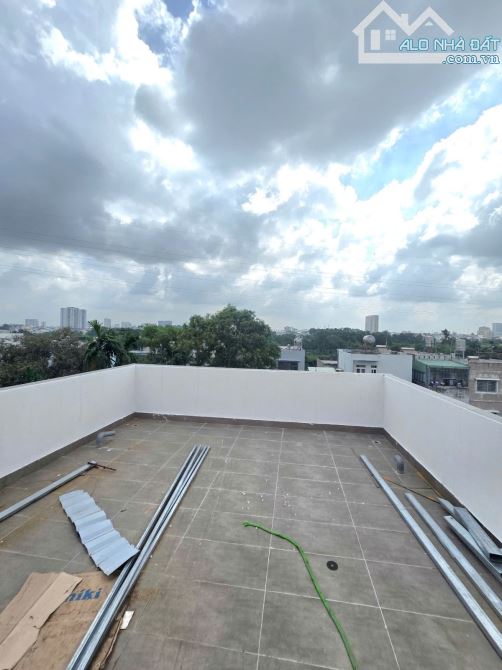 CHDV 11 Phòng thu nhập 55tr DT: 102m2 ngang 4.5m Giá 11.2 Tỷ - 2