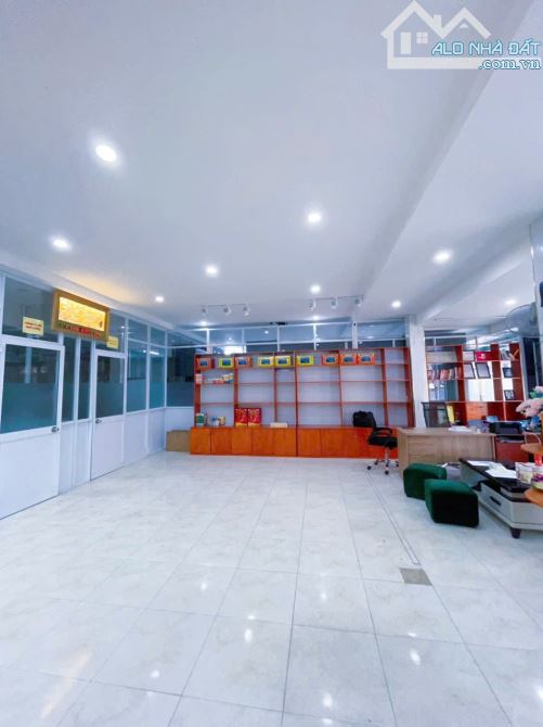 NT104 🆘 Cho thuê mặt bằng kinh doanh siêu VIP 550m2  mặt tiền đồng khởi gần bvdk đồng nai - 2