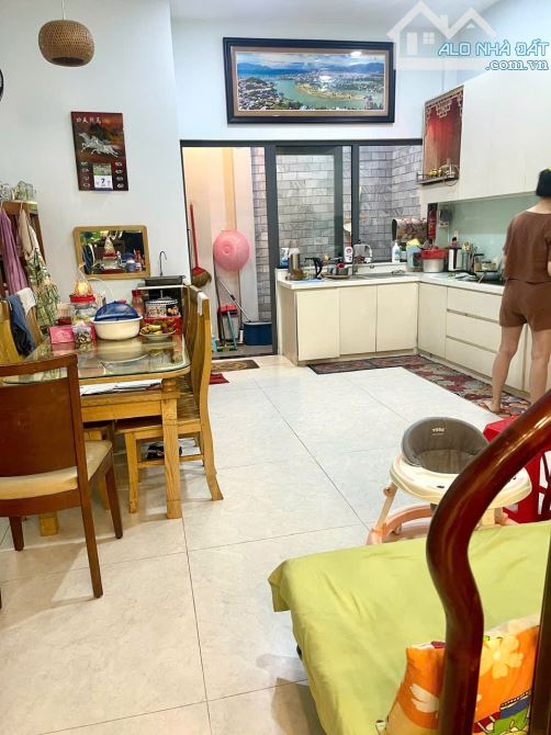 NHÀ NGỘP 3 TẦNG- NHỈNH 6 TỶ - HẺM 1/ TÂY HÒA- PHƯỚC LONG A - 1