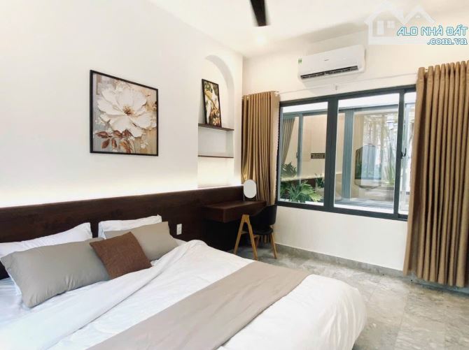 BÁN NHANH VILLA CẤP CẤP MẶT TIỀN CÁCH BIỂN MỸ KHÊ 100M- DT 120M2 - 2