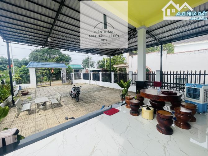 Bán Đất Tặng Nhà Mới Xây - KDC - Chỉ Việc Dọn Vào Ở Ngay - 2