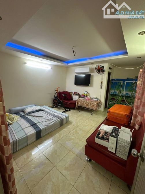 🏡 Nhà 2 MTKD – Hẻm Xe Hơi 8m Bàu Cát, Tân Bình | 💰 10.5 Tỷ TL - 2