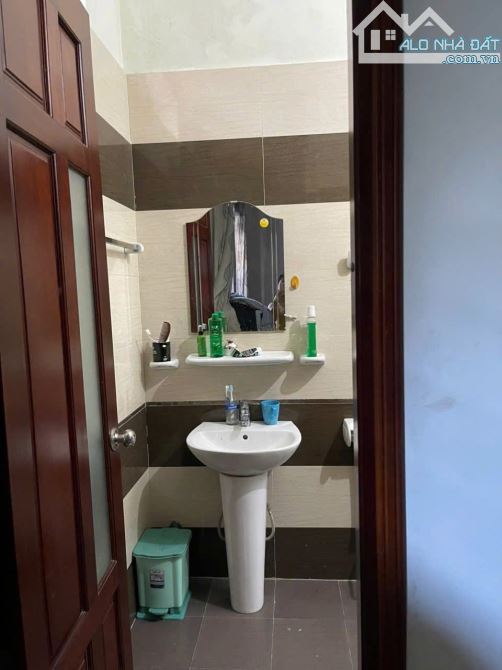 NHÀ TÂN THẠNH SIÊU ĐẸP- DT 132M2- GIÁ RẺ - 2