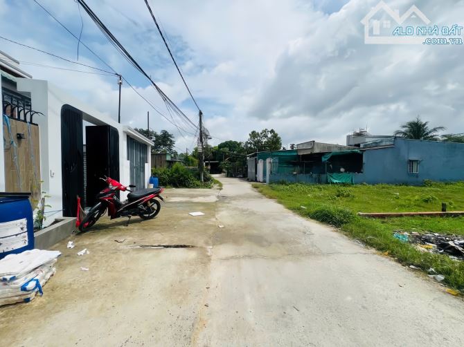 CHỈ 950TR CHO LÔ ĐẤT 5X19 NGAY GẦN TRẠM THU PHÍ BỬU LONG  SỔ RIÊNG ,FULL THỔ CƯ - 2