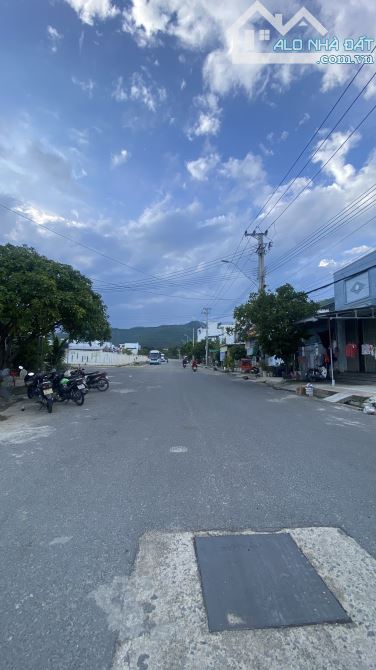 Đất Mặt Tiền Trần Khát Chân, Vĩnh Hoà, Hòn Xện, Nha Trang 92m2 Giá 6,3tỷ - 2