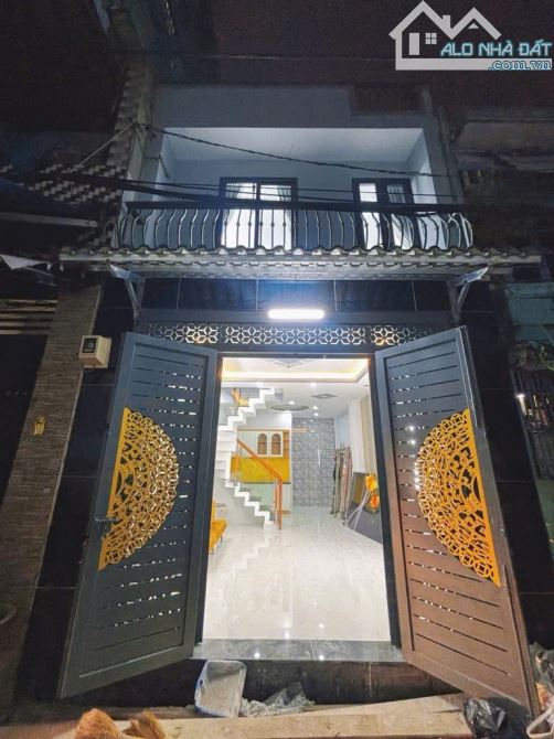 NHỈNH 3 TỶ - NHÀ MỚI 1/ CHIẾN LƯỢC- 2 TẦNG - 36M2 - HXH - GIÁP TÊN LỬA SÁT AEON BÌNH TÂ - 2
