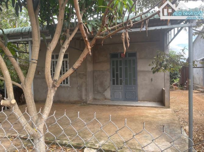 BÁN ĐẤT TẶNG NHÀ CÂP 4 SAU UB XA SUÔI RAO CHÂU ĐỨC, DT 1300M2 CÓ 100TC GIÁ 1.45 TI - 2