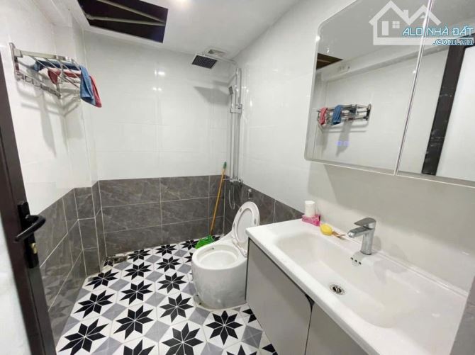 BÁN CĂN HỘ TT Ở TRẦN QUỐC HOÀN, CẠNH ĐH NGOẠI NGỮ, 72m 3PN + 2WC, FULL NỘI THẤT, 4.2 TỶ - 2