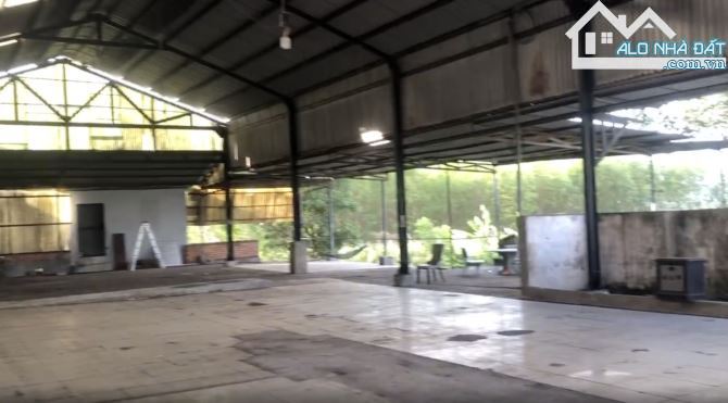 KHO XƯỞNG 2 MẶT TIỀN RỘNG 1HA, SẴN ĐẤT SKC & THỔ CƯ, GẦN CAO TỐC & TỈNH LỘ, GIÁ SIÊU RẺ - 2