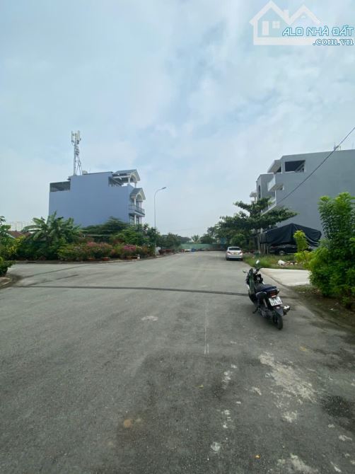 Bán đất KDC Lan Phương ngay khu chung cư sài gòn Avaneu vòng xoay gò dưa DT 94,5 m2 - 2