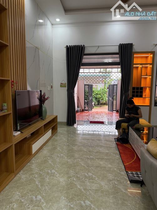 Bán nhà cấp 4 full nội thất hẻm cấp 1 đường Y Wang , Phường Eakao - 2