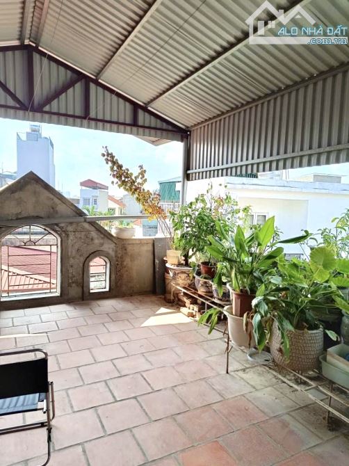 GIÁ TUYỆT CHỦNG PHỐ LÁNG HẠ - 15M RA MẶT PHỐ - Ô TÔ ĐỖ CỬA - 63M, 4 TẦNG CHỈ HƠN 13 TỶ - 2