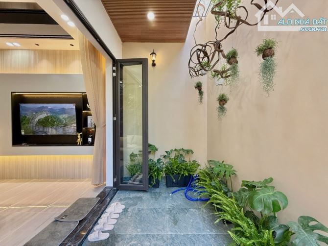 NHÀ 3 TẦNG – FULL NỘI THẤT – KIỆT Ô TÔ– TRUNG TÂM HẢI CHÂU giá 4.950 - 2