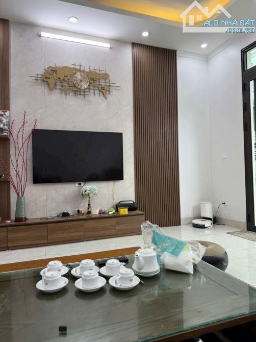 CẦN BÁN NHÀ CỰ KHỐI LONG BIÊN HÀ NỘI . - 2