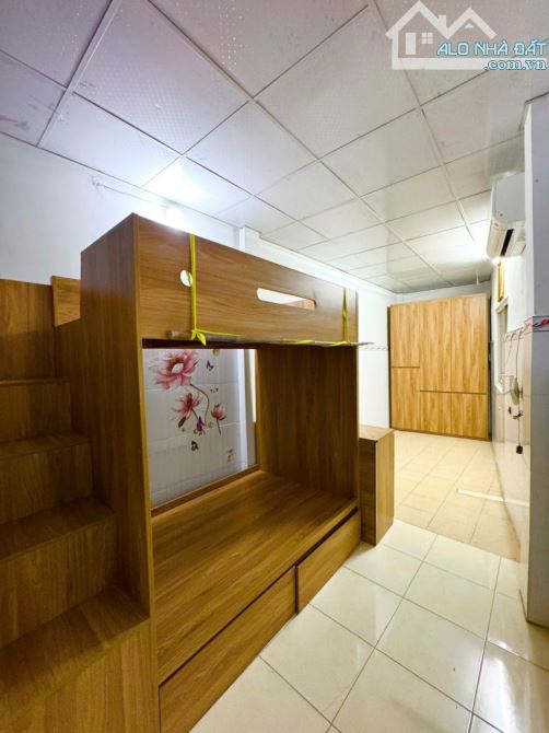 NGAY CHỢ GÒ XOÀI - 18M2 - 2 TẦNG - SHR - FULL NỘI THẤT - CHỈ 1.85 TỶ - 2