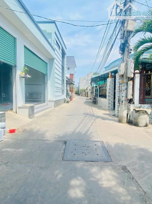 NHÀ Ở ĐÔ THỊ - DT 133m2 - GIÁ 2,9 TỶ - 2