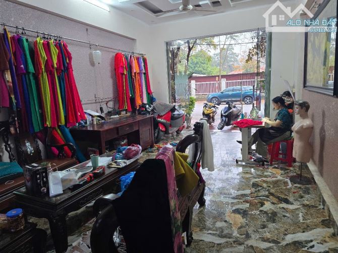 Bán nhà 3 tầng trục chính đường Tạ Quang Bửu, Kinh Bắc - 2