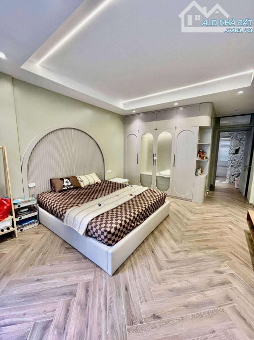 Bán nhà Xuân Đỉnh, DT 40m, MT 4m, ngõ 5m, ô tô quay đầu, tặng nội thất, hiếm trong tầm giá - 2