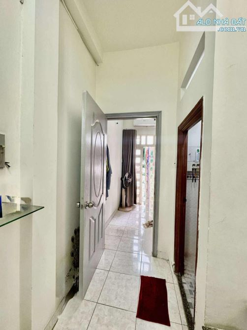 🏡 📌 BÁN NHÀ B TÂN  3 TẦNG NHỎ XINH HXH VỊ TRÍ SẦM UẤT CHỈ NHỈNH 2X T - 2
