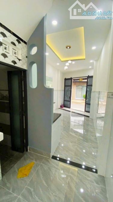 🏠 BÁN NHÀ TRỊNH ĐÌNH TRỌNG, P.5, Q.11 - 2 MẶT TIỀN, HẺM Ô TÔ - 6.X TỶ. - 2