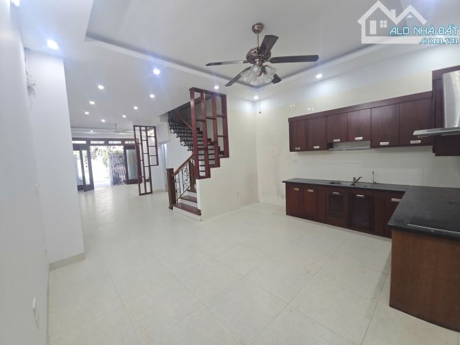 Cho thuê liền kề An Hưng , 83 m2 x 4 Tầng, Nhà Hoàn thiện đẹp, giá chỉ 25 tr/tháng - 2
