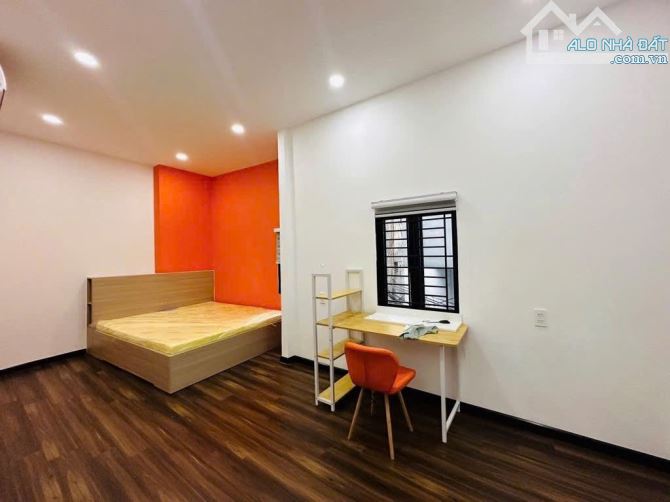 Cho Thuê Nguyên Căn Quận 10 - Ngang 6M - 3 PN - Chỉ 16 Triệu - 2