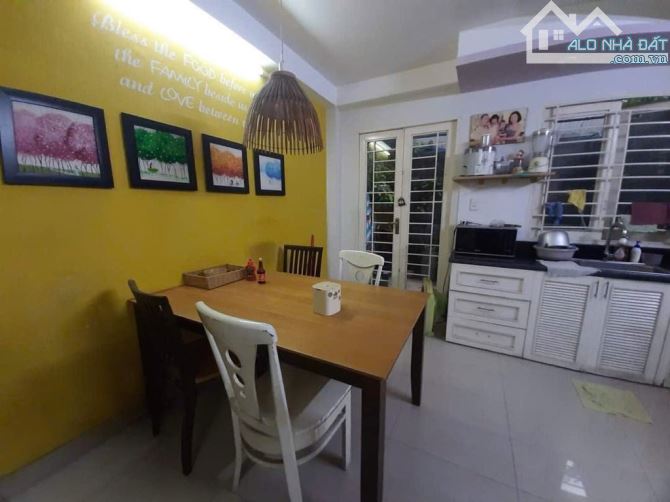 TÂN THUẬN TÂY: QUẬN 7 NHÀ 3TẦNG MỚI XÂY KIÊN CỐ  DT :71m2 , 46  x 17 LIỀN KỀ TR - 1