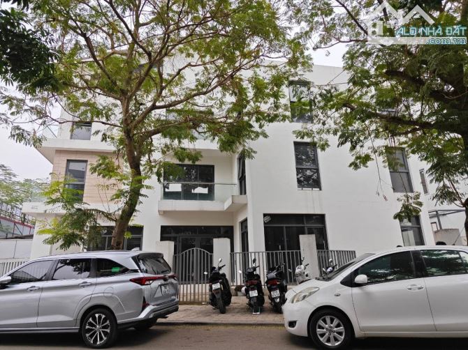 Cho thuê biệt thự Vạn Phúc, 200m2, 4 tầng, thang máy làm văn phòng, nhà ở - 2