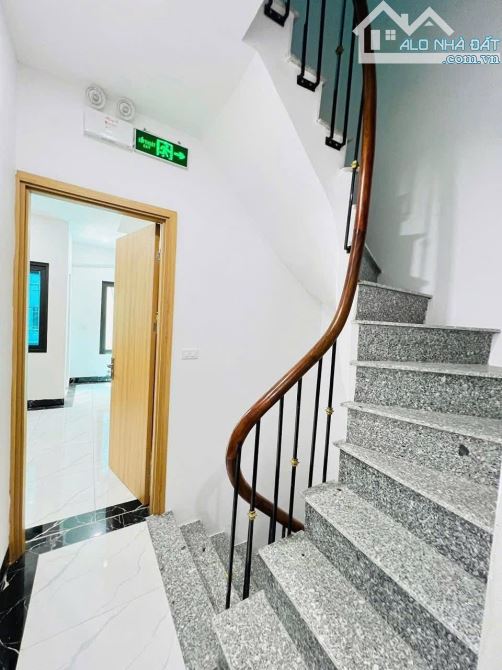 CẦN BÁN CHDV NGÕ 89 XÃ ĐÀN-DT 55M2-7 TẦNG - MT  4M - GIÁ 14.5 TỶ - 2